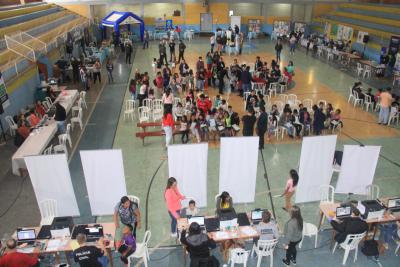Mais de Mil atendimentos foram realizados na Feira ParanÃ¡ CidadÃ£o de Nova Laranjeiras 