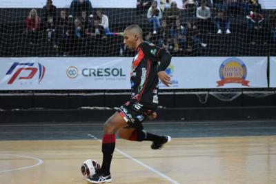 Operário Laranjeiras vence Mariópolis e retoma a 4ª colocação no Paranaense Chave Ouro.