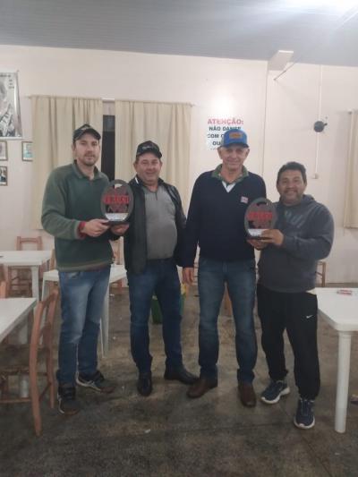 Confira os CampeÃµes do Truco e TÃªnis de Mesa em Virmond