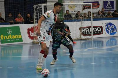 OperÃ¡rio Laranjeiras perde para Cascavel, mas permanece no G4 do Paranaense Chave Ouro de Futsal