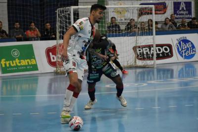 Operário Laranjeiras perde para Cascavel, mas permanece no G4 do Paranaense Chave Ouro de Futsal