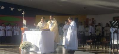 ParÃ³quia Santâ€™Ana celebrou Corpus Christi com o retorno da procissÃ£o e missa campal