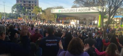 ParÃ³quia Santâ€™Ana celebrou Corpus Christi com o retorno da procissÃ£o e missa campal