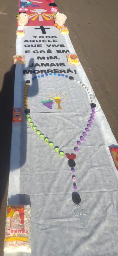 ParÃ³quia Santâ€™Ana celebrou Corpus Christi com o retorno da procissÃ£o e missa campal