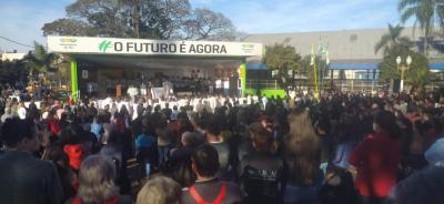 ParÃ³quia Santâ€™Ana celebrou Corpus Christi com o retorno da procissÃ£o e missa campal