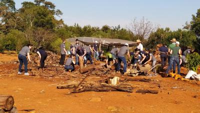 Laranjeiras: Sicredi realiza o dia "C" na Casa de Repouso São Francisco Xavier 