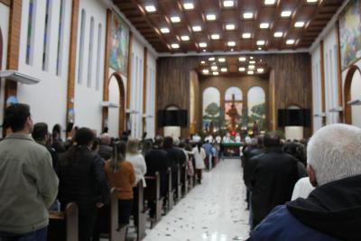 Igreja Matriz lota na CelebraÃ§Ã£o de Abertura da Novena de Sant'Ana