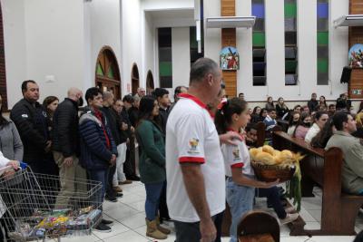 Igreja Matriz lota na CelebraÃ§Ã£o de Abertura da Novena de Sant'Ana