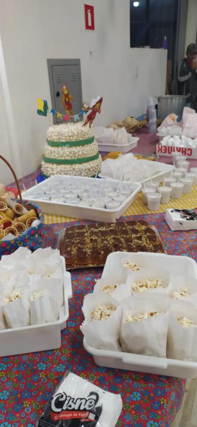 Noite Cultural em Porto Barreiro com apresentaÃ§Ãµes artÃ­sticas e comidas tÃ­picas