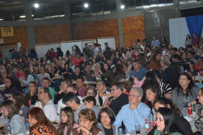 Categoria Sertaneja Regional empolga pÃºblico do Santâ€™Ana Fest