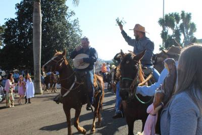 Cavalgada da Padroeira Santâ€™Ana reÃºne dezenas de cavaleiros
