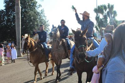 Cavalgada da Padroeira Santâ€™Ana reÃºne dezenas de cavaleiros