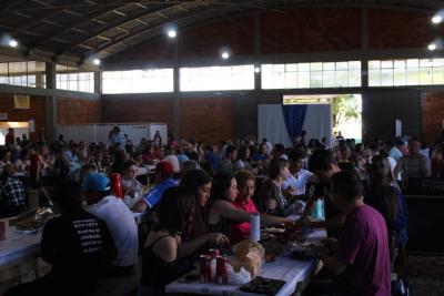 Festa de Santâ€™Ana comercializou 1.500 quilos de churrasco