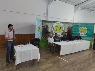 Sociedade Rural do Centro Oeste do ParanÃ¡ realiza prestaÃ§Ã£o de contas e posse da nova diretoria