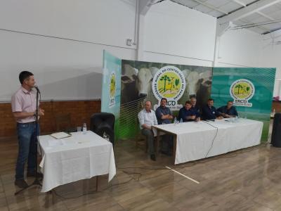 Sociedade Rural do Centro Oeste do ParanÃ¡ realiza prestaÃ§Ã£o de contas e posse da nova diretoria