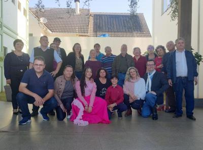 CTG EstÃ¢ncia do IguaÃ§u promove "cafÃ©" para homenagear os avÃ³s