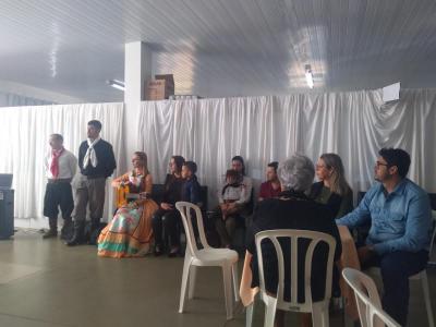 CTG EstÃ¢ncia do IguaÃ§u promove "cafÃ©" para homenagear os avÃ³s