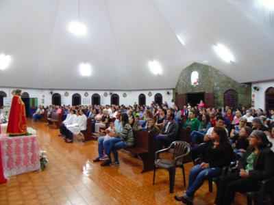Dezenas de fiÃ©is participaram do 1Âº dia do TrÃ­duo em louvor ao Senhor Bom Jesus em Campo Mendes