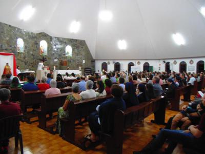 Dezenas de fiÃ©is participaram do 1Âº dia do TrÃ­duo em louvor ao Senhor Bom Jesus em Campo Mendes