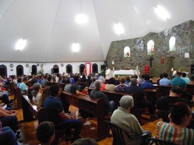 Dezenas de fiÃ©is participaram do 1Âº dia do TrÃ­duo em louvor ao Senhor Bom Jesus em Campo Mendes