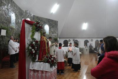 Dezenas de FiÃ©is participaram da Missa dos Romeiros em Campo Mendes