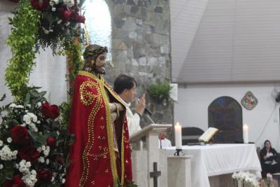 Dezenas de FiÃ©is participaram da Missa dos Romeiros em Campo Mendes