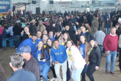  Bingo com PavilhÃ£o lotado movimentou a programaÃ§Ã£o festiva do Bom Jesus em Campo Mendes