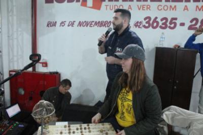  Bingo com PavilhÃ£o lotado movimentou a programaÃ§Ã£o festiva do Bom Jesus em Campo Mendes