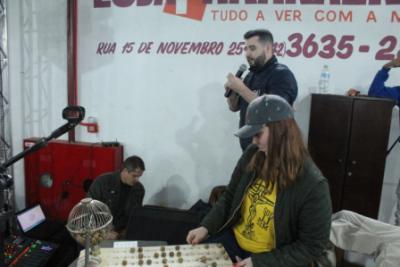  Bingo com PavilhÃ£o lotado movimentou a programaÃ§Ã£o festiva do Bom Jesus em Campo Mendes