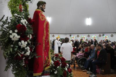 Bispo Dom Amilton Presidiu a Missa das CrianÃ§as em louvor ao Bom Jesus em Campo Mendes