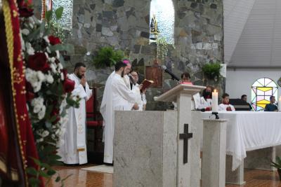 Bispo Dom Amilton Presidiu a Missa das CrianÃ§as em louvor ao Bom Jesus em Campo Mendes