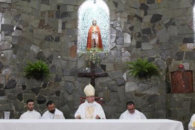 Bispo Dom Amilton Presidiu a Missa das CrianÃ§as em louvor ao Bom Jesus em Campo Mendes