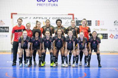 Em Festa de Gala do Futsal Feminino Leoas da Serra vencem o OperÃ¡rio Laranjeiras