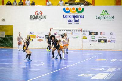 Em Festa de Gala do Futsal Feminino Leoas da Serra vencem o OperÃ¡rio Laranjeiras