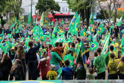 Motociata da IndependÃªncia foi realizada em Laranjeiras do Sul (07/09)