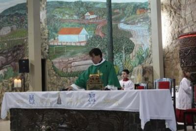 Com ParticipaÃ§Ã£o Da RCC e CTG EstÃ¢ncia do IguaÃ§u aconteceu o 4Âº dia da Novena da Padroeira em Laranjeiras do Sul