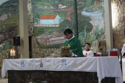 Com ParticipaÃ§Ã£o Da RCC e CTG EstÃ¢ncia do IguaÃ§u aconteceu o 4Âº dia da Novena da Padroeira em Laranjeiras do Sul