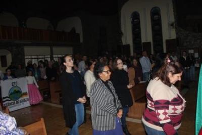 Com ParticipaÃ§Ã£o Da RCC e CTG EstÃ¢ncia do IguaÃ§u aconteceu o 4Âº dia da Novena da Padroeira em Laranjeiras do Sul