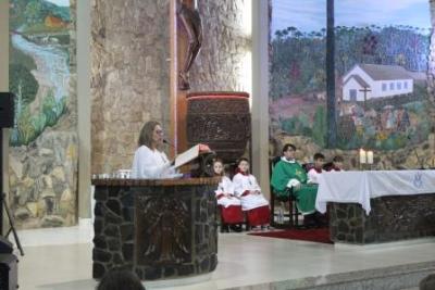 Com ParticipaÃ§Ã£o Da RCC e CTG EstÃ¢ncia do IguaÃ§u aconteceu o 4Âº dia da Novena da Padroeira em Laranjeiras do Sul