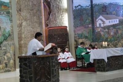 Com ParticipaÃ§Ã£o Da RCC e CTG EstÃ¢ncia do IguaÃ§u aconteceu o 4Âº dia da Novena da Padroeira em Laranjeiras do Sul