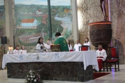 Com ParticipaÃ§Ã£o Da RCC e CTG EstÃ¢ncia do IguaÃ§u aconteceu o 4Âº dia da Novena da Padroeira em Laranjeiras do Sul