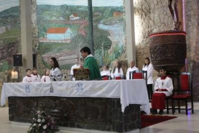 Com ParticipaÃ§Ã£o Da RCC e CTG EstÃ¢ncia do IguaÃ§u aconteceu o 4Âº dia da Novena da Padroeira em Laranjeiras do Sul