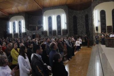Com ParticipaÃ§Ã£o Da RCC e CTG EstÃ¢ncia do IguaÃ§u aconteceu o 4Âº dia da Novena da Padroeira em Laranjeiras do Sul