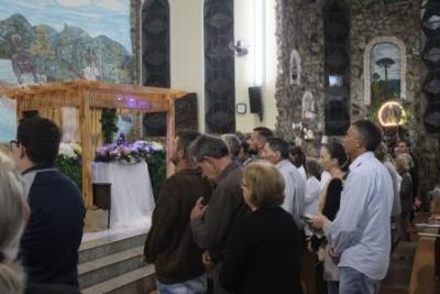 Com ParticipaÃ§Ã£o Da RCC e CTG EstÃ¢ncia do IguaÃ§u aconteceu o 4Âº dia da Novena da Padroeira em Laranjeiras do Sul