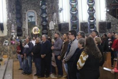 Com ParticipaÃ§Ã£o Da RCC e CTG EstÃ¢ncia do IguaÃ§u aconteceu o 4Âº dia da Novena da Padroeira em Laranjeiras do Sul