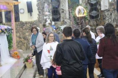Com ParticipaÃ§Ã£o Da RCC e CTG EstÃ¢ncia do IguaÃ§u aconteceu o 4Âº dia da Novena da Padroeira em Laranjeiras do Sul