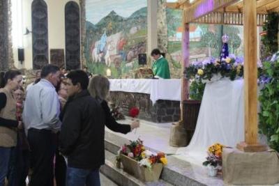 Com ParticipaÃ§Ã£o Da RCC e CTG EstÃ¢ncia do IguaÃ§u aconteceu o 4Âº dia da Novena da Padroeira em Laranjeiras do Sul