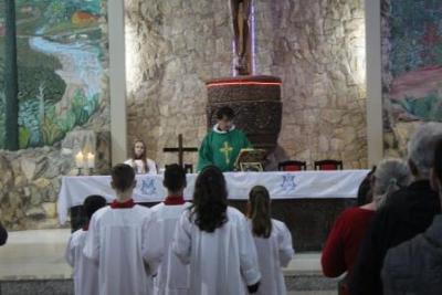 Com ParticipaÃ§Ã£o Da RCC e CTG EstÃ¢ncia do IguaÃ§u aconteceu o 4Âº dia da Novena da Padroeira em Laranjeiras do Sul