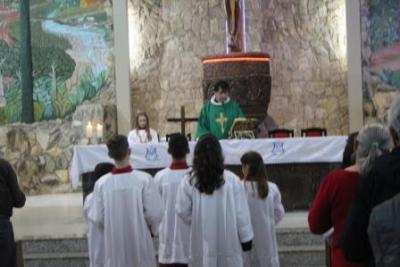 Com ParticipaÃ§Ã£o Da RCC e CTG EstÃ¢ncia do IguaÃ§u aconteceu o 4Âº dia da Novena da Padroeira em Laranjeiras do Sul