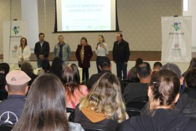 Primeiro dia do curso para produÃ§Ã£o de queijo artesanal tem mais de 90 participantes 